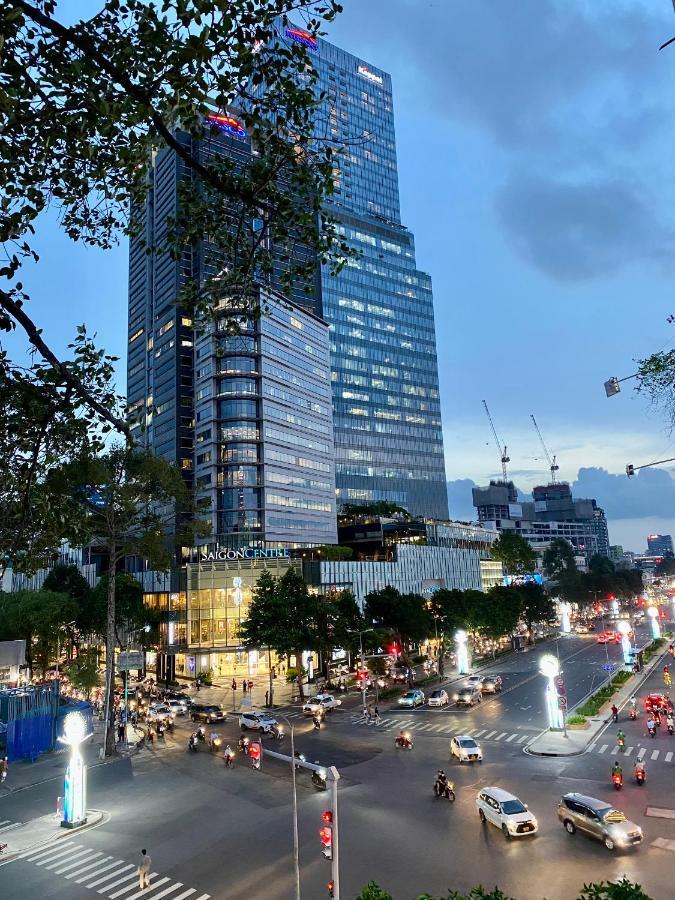 Ferienwohnung Le Bijou Chic In The Heart Of Saigon Charm With View Ho-Chi-Minh-Stadt Exterior foto