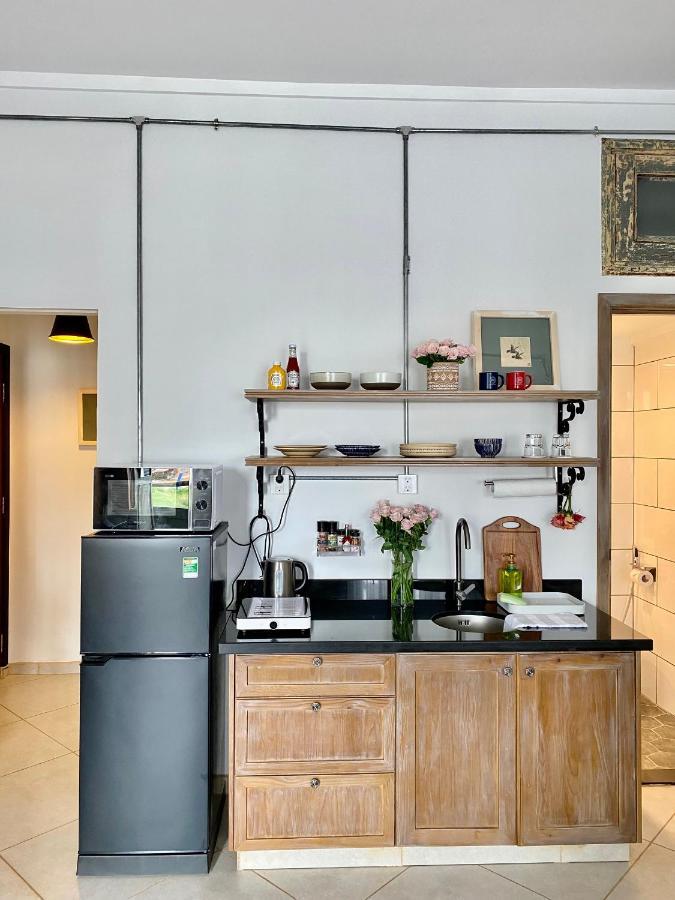 Ferienwohnung Le Bijou Chic In The Heart Of Saigon Charm With View Ho-Chi-Minh-Stadt Exterior foto